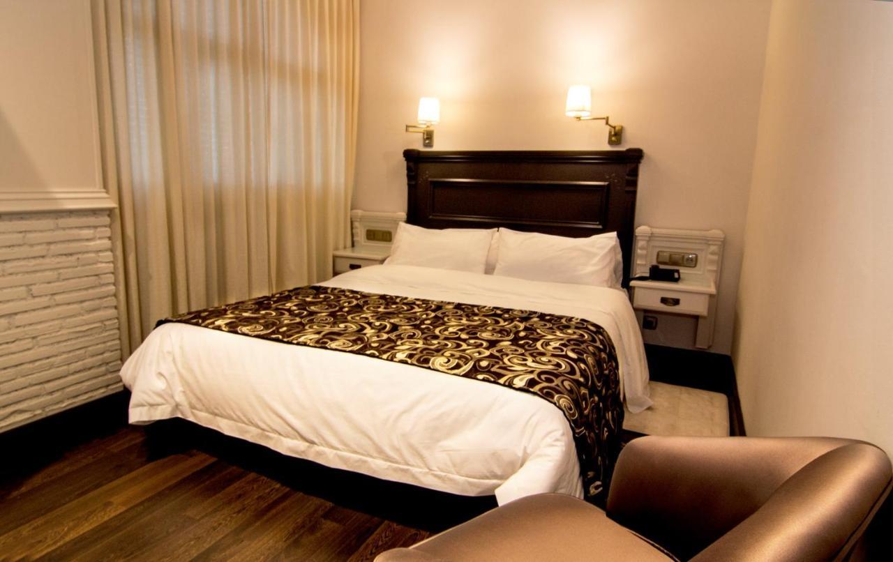 Avent Verahotel מראה חיצוני תמונה