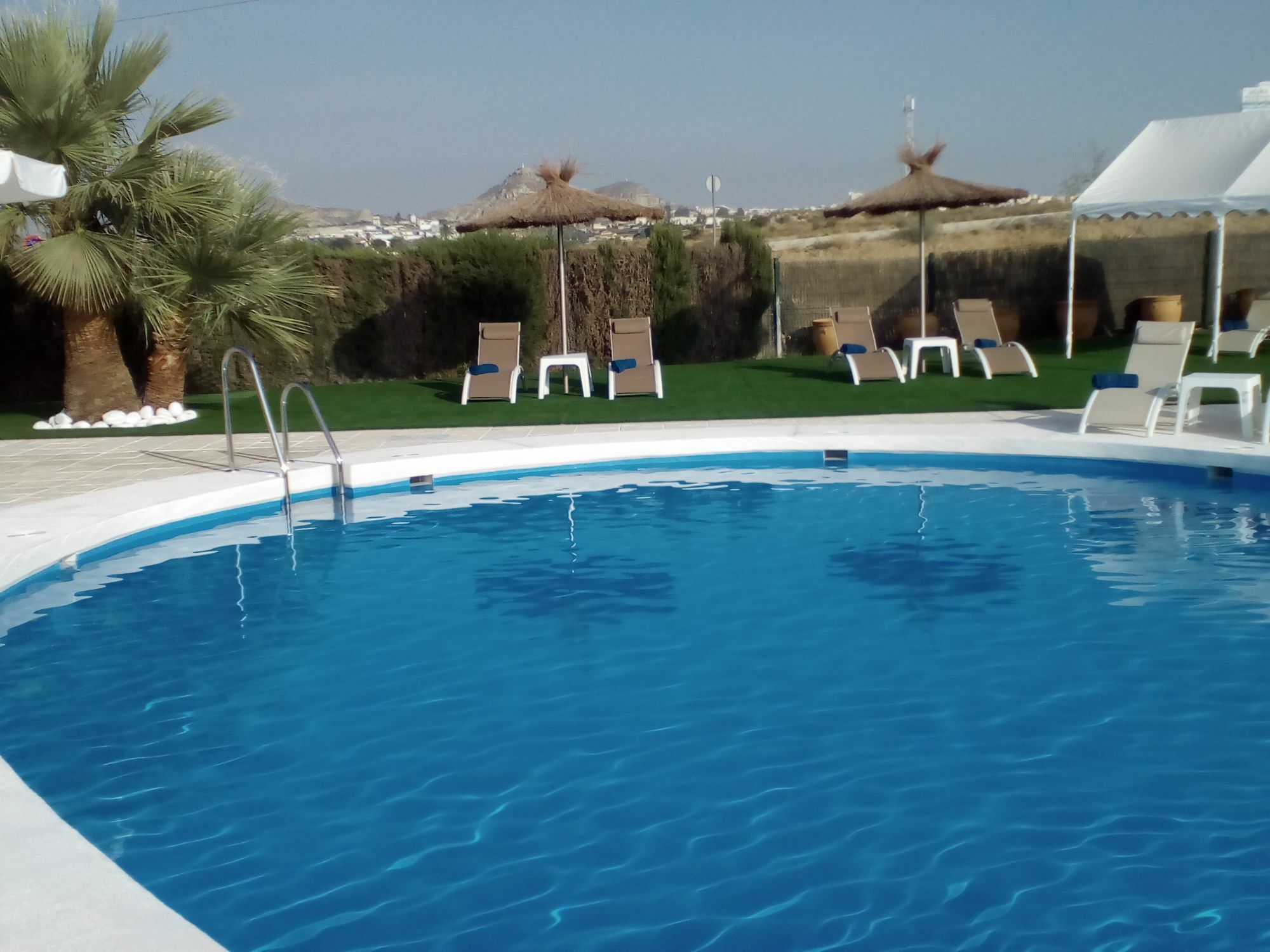 Avent Verahotel מראה חיצוני תמונה