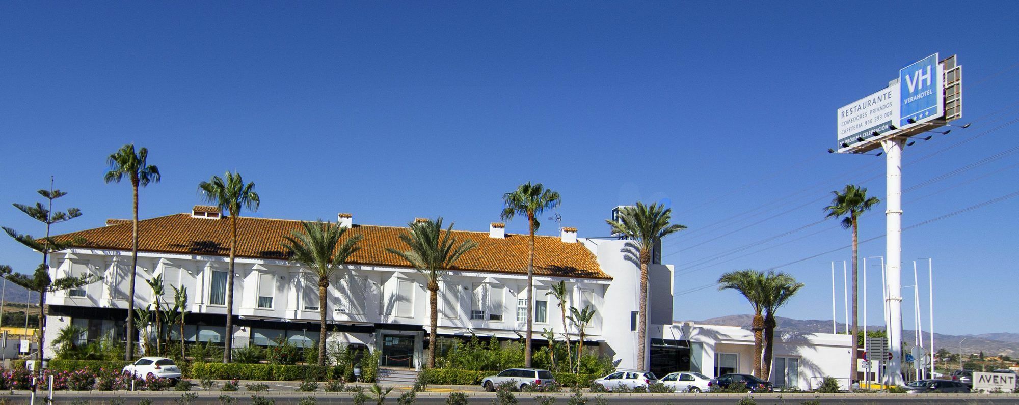 Avent Verahotel מראה חיצוני תמונה